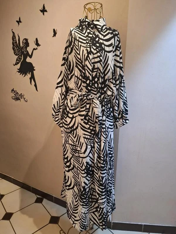 Robe longue imprimée noire & blanche